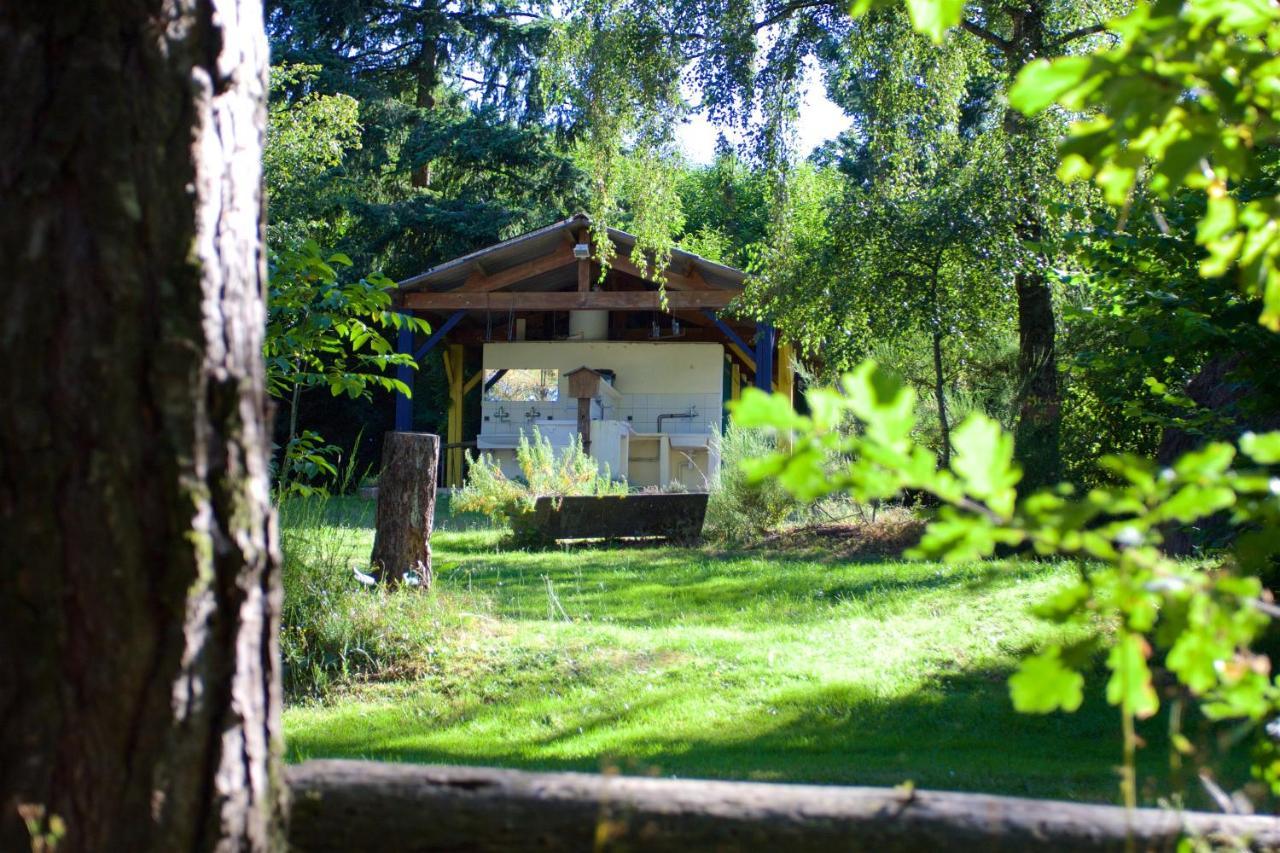 Camping De La Chagnee Saint-Aubin-le-Cloud Exterior photo